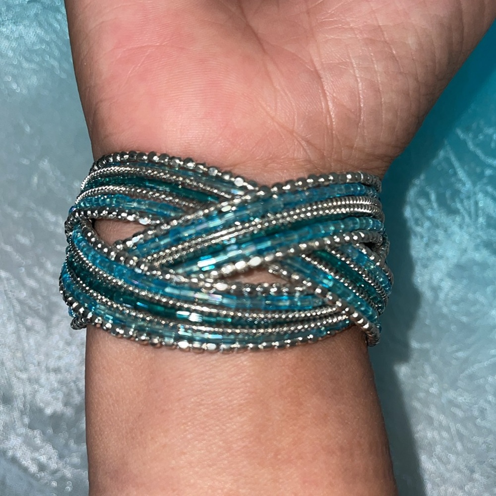 Beaded Tiffany color bracelet . 👗